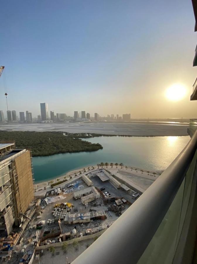 Large Size One Bedroom With Sea View Abou Dabi