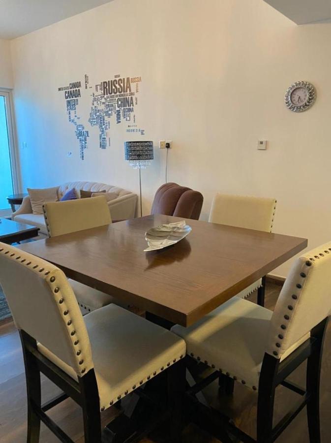 Appartement Large Size One Bedroom With Sea View *